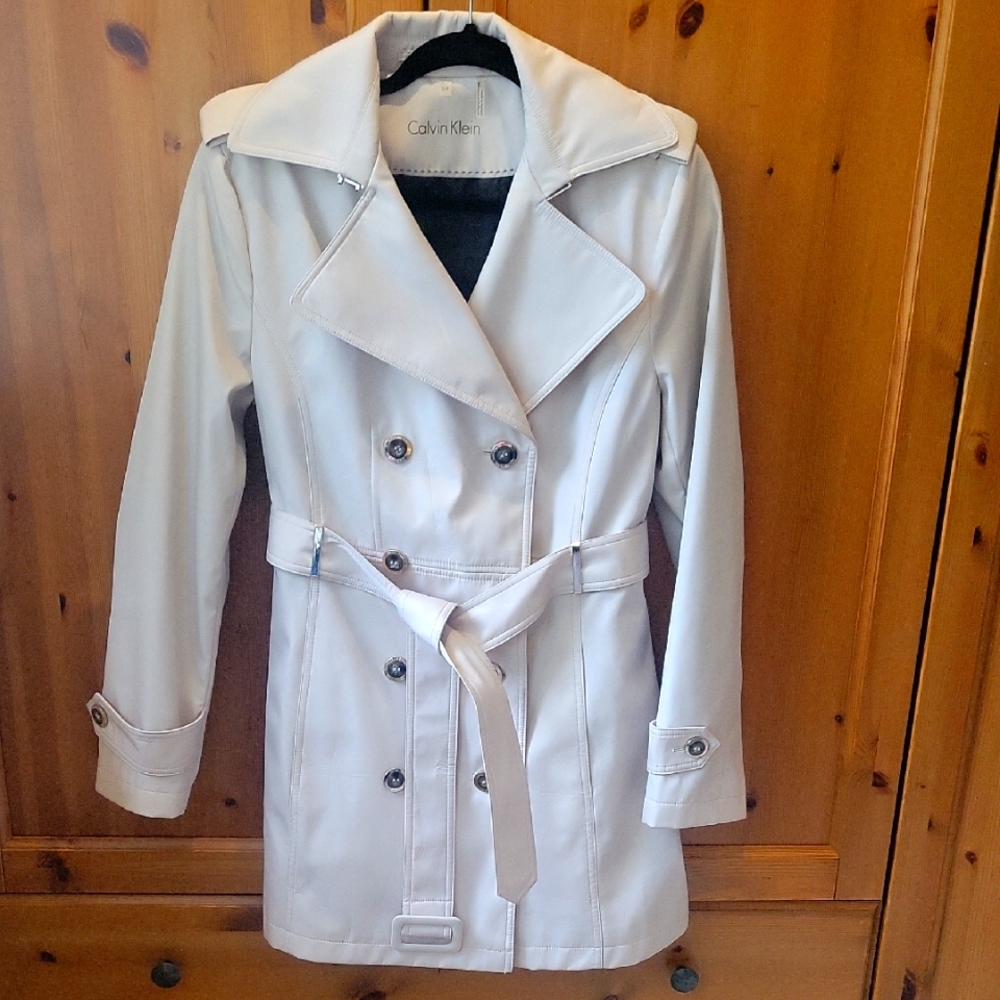 Calvin Klein Women's Cream Trench Coat
